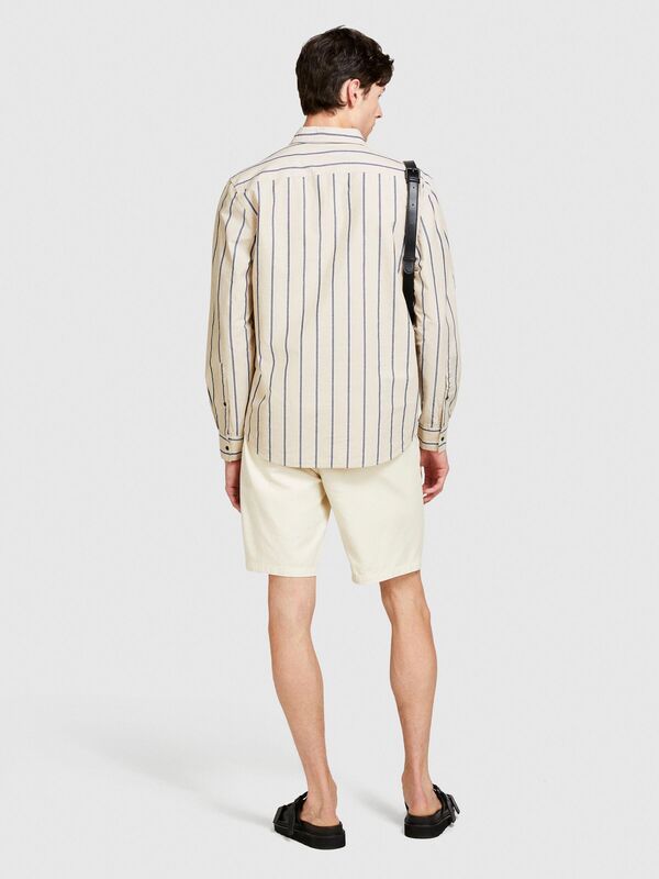 Keten Pamuk Karışımlı Çizgili Yakası Düğmeli Gömlek Erkek Siyah Mix Gömlek - 324P5ZKYSQ03I