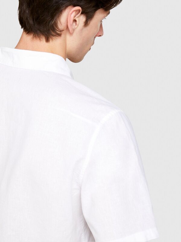 Sisley - Keten Pamuk Karışımlı Pileli Regular Fit Kısa Kollu Gömlek Erkek Beyaz Gömlek - 324P59A2SQ03K