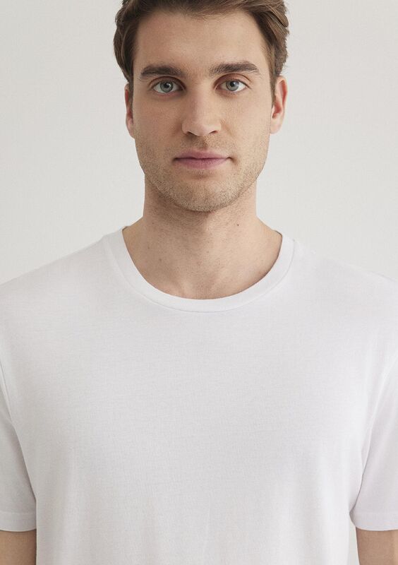 KISA KOL TİŞÖRT Erkek Beyaz Basic T-Shirt - M066483