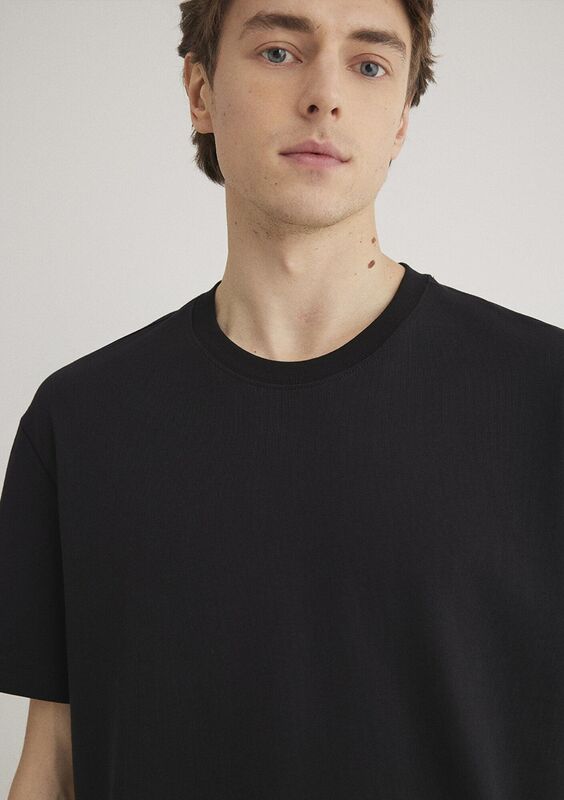 KISA KOL TİŞÖRT Erkek Siyah Basic T-Shirt - M066249