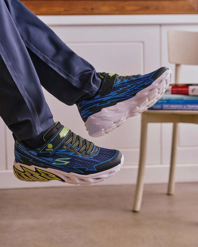 Skechers - Light Storm 2.0 - Bolt-Brights Erkek Çocuk Siyah Spor Ayakkabı - 400149L