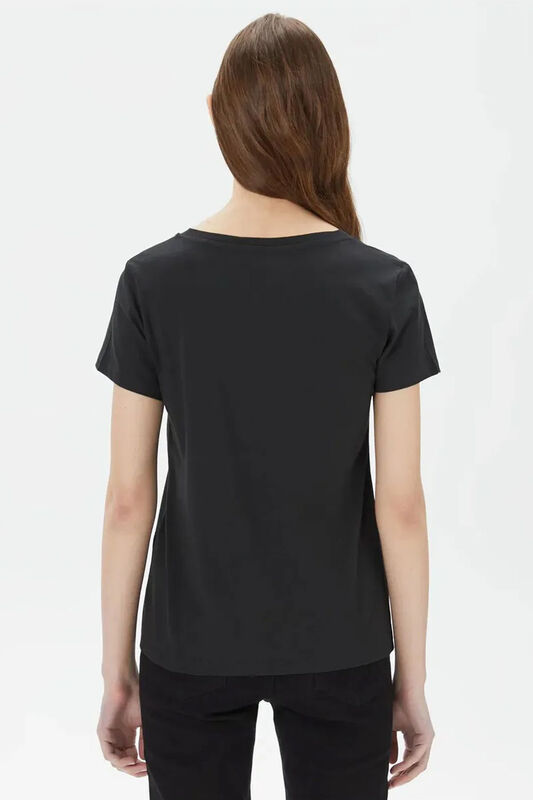 LSE_PERFECT VNECK CAVIAR1 Kadın Siyah T-Shirt - A3170