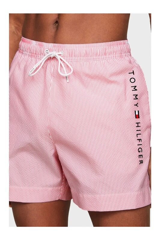 Tommy Hilfiger - MEDIUM DRAWSTRING STRIPE Erkek Beyaz Deniz Şortu - UM0UM03265