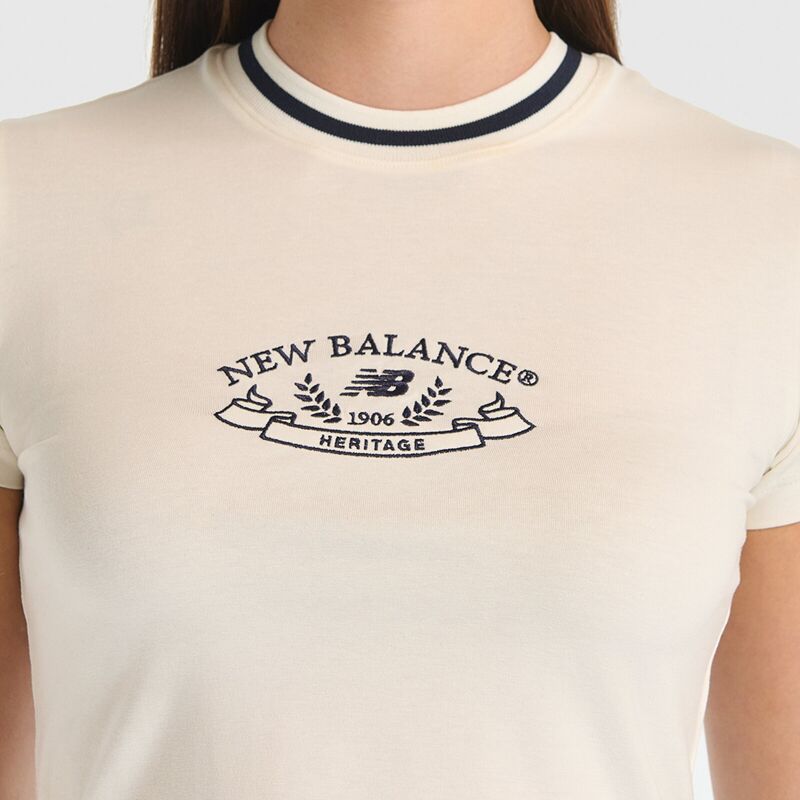 NB Lifestyle Women Tshirt Kadın Bej T-Shirt - WNT3501