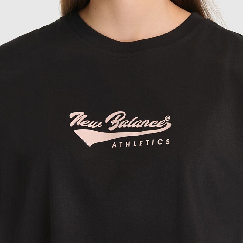 NB Lifestyle Women Tshirt Kadın Siyah T-Shirt - WNT3509