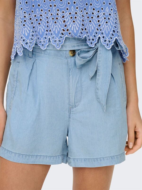 ONLCHARIS LIFE HW BELT SHORTS CC WVN Kadın Light Blue Denim Şort - 15338315