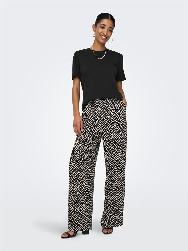 ONLMONJA S/S TEE JRS NOOS Kadın Siyah T-Shirt - 15320892