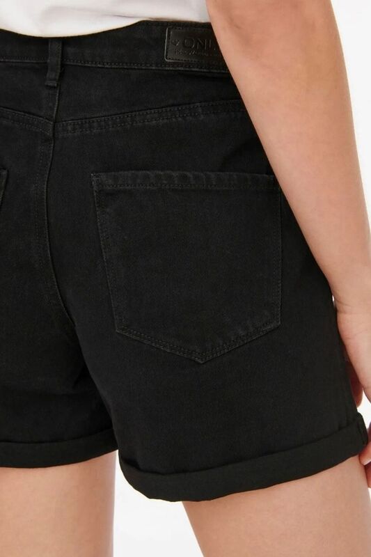 ONLVEGA HW MOM DNM SHORTS NOOS Kadın Siyah Denim Şort - 15230571