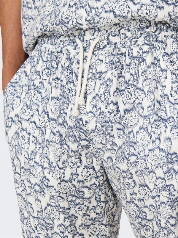 ONSTEL DASH LIFE REG AOP SHORTS Erkek Beyaz Şort - 22032734