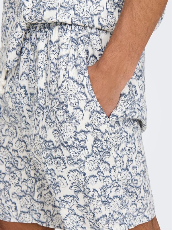 ONSTEL DASH LIFE REG AOP SHORTS Erkek Beyaz Şort - 22032734