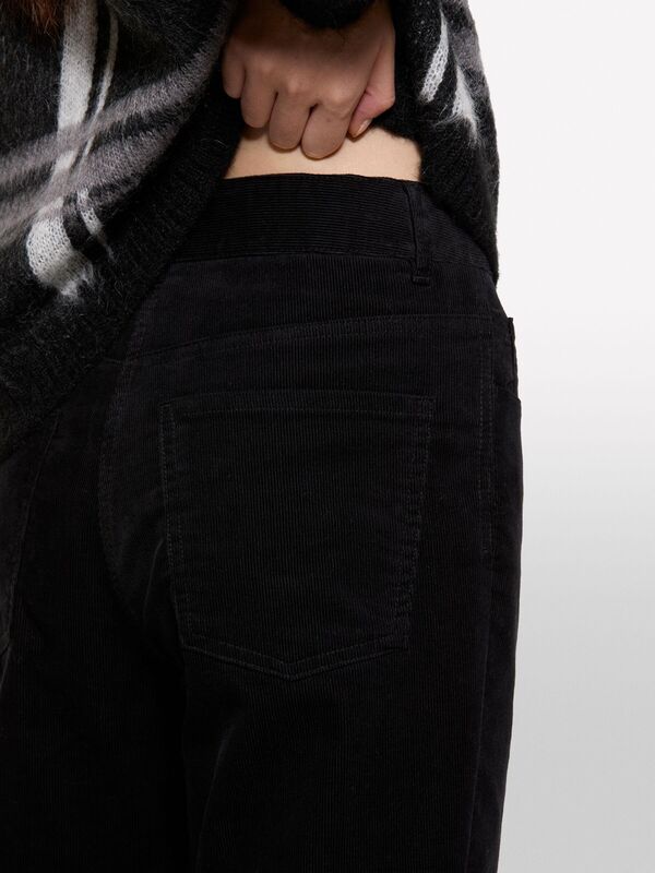 Pamuk Karışımlı Beş Cepli Normal Kesim Pantolon Kadın Siyah Pantolon - 324A46C2LE02W