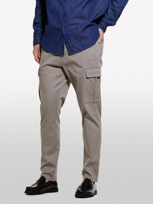 Pamuk Karışımlı Rahat Kesim Ön ve Arka Cepli Pantolon Erkek 18U Pantolon - 324A42A7SF04H