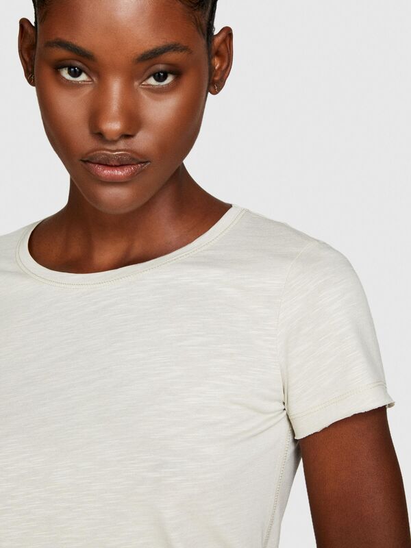 Pamuk Modal Karışımlı Bisiklet Yaka T-Shirt Kadın Bej T-Shirt - 324P3TNHL103L