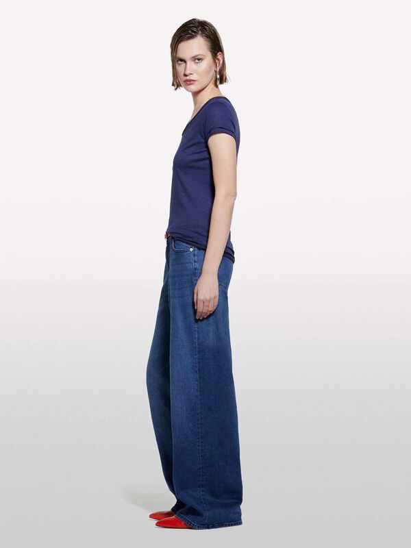 Pamuk Modal Karışımlı Normal Kalıp V Yaka Slub T-Shirt Kadın LACİVERT T-Shirt - 325P3TNHL4007