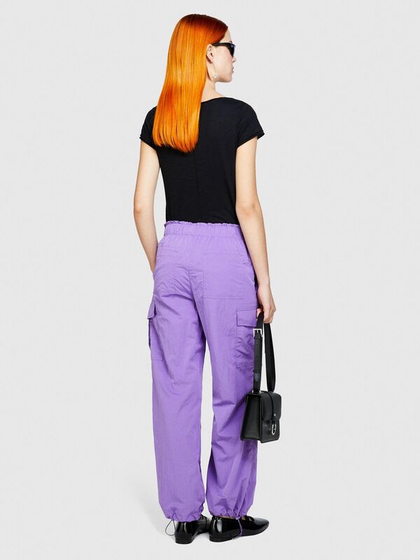 Pamuk Modal Karışımlı Normal Kalıp V Yaka T-Shirt Kadın Siyah T-Shirt - 324P3TNHL4007