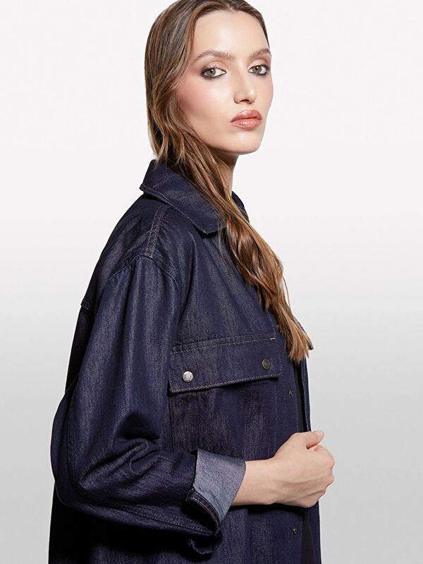 Pamuk ve Liyosel Karışımlı Çıtçıtlı Denim Gömlek Kadın Açık Mavi Gömlek - 325A547ZLQ09D