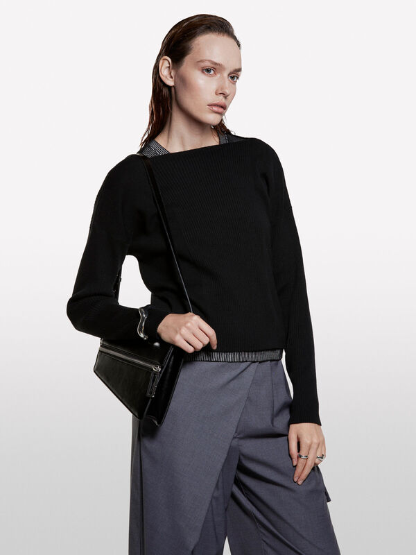 Pamuk ve Yün Karışımlı Ribanalı Kayık Yaka Kazak Kadın Siyah Kazak - 325A1KHTL106J