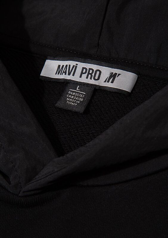 PRO KAPÜŞONLU SWEATSHIRT Erkek Siyah Sweatshirt - M0S10353