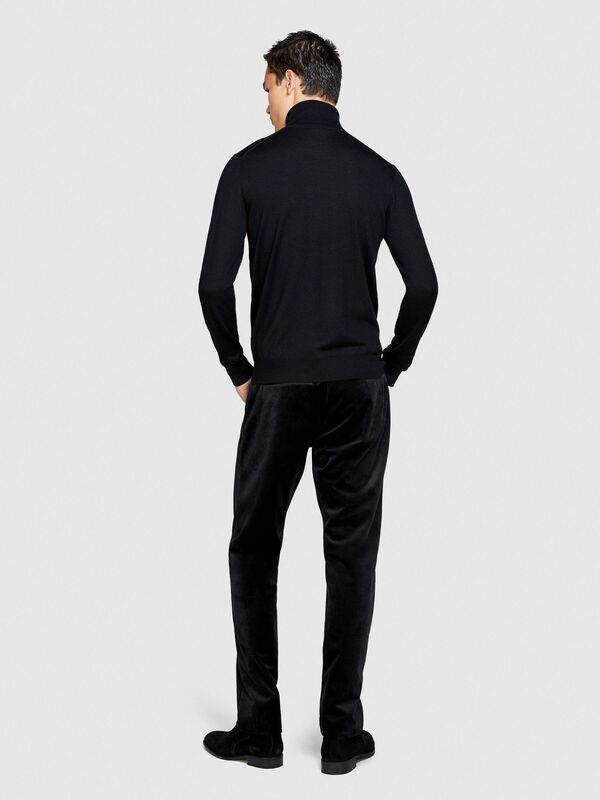 Regular Fit Kadife Pantolon Erkek Siyah T-Shirt - 323A42QJSF041