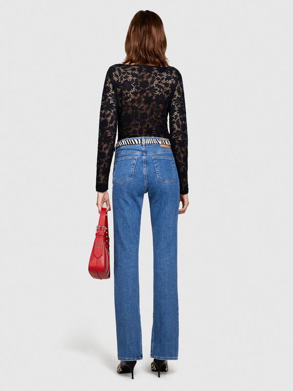 Slim Fit Yüksek Bel Paçası Yırtmaçlı Denim Pantolon Kadın Siyah T-Shirt - 323A4QWRLE02S