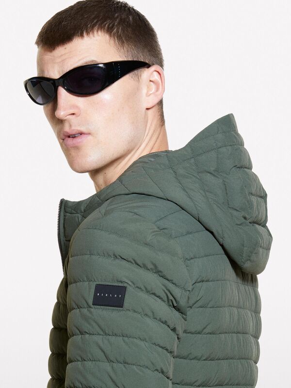 Sol Kolu Logo Detaylı Kapüşonlu Kuş Tüyü Mont Erkek 1D1 Mont - 324A21J9SN03A