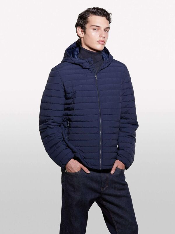 Sisley - Sol Kolu Logo Detaylı Kapüşonlu Kuş Tüyü Mont Erkek Lacivert Mont - 324A21J9SN03A