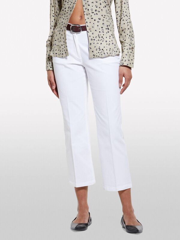 Streç Pamuklu Arkası Biyeli Cepli Pantolon Kadın Beyaz Pantolon - 325P49MALE02X