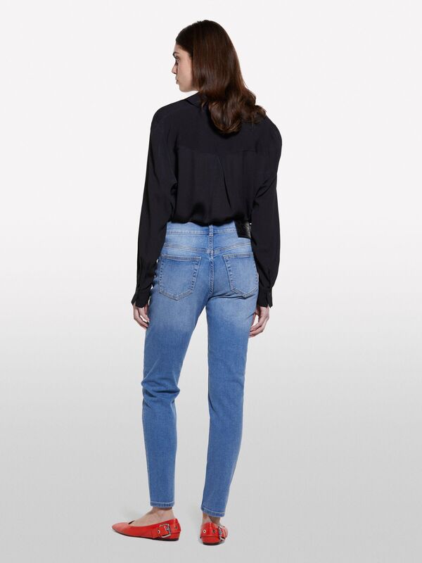 Sisley - Streç Pamuklu Taş Yıkama Yüksel Bel Slim Fit Pantolon Kadın Buz mavisi Denim Pantolon - 325P47KZLE044