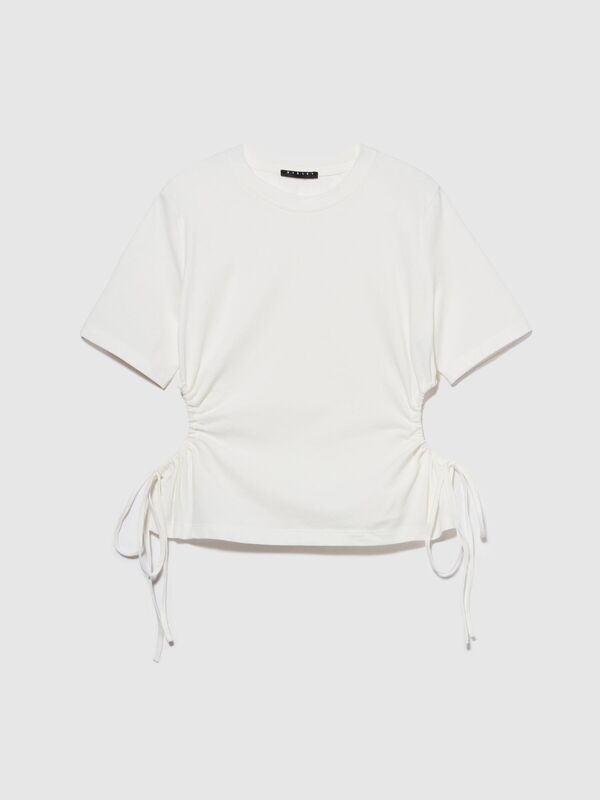 Streç Pamuklu Yanları Büzgülü Bisiklet Yaka T-Shirt Kadın Kırık Beyaz T-Shirt - 324P3X23L105M