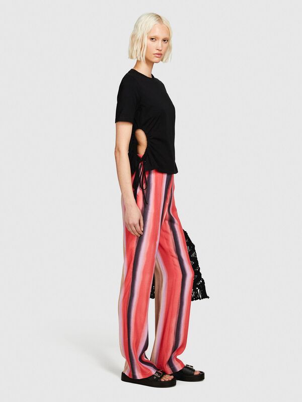 Streç Pamuklu Yanları Büzgülü Bisiklet Yaka T-Shirt Kadın Siyah T-Shirt - 324P3X23L105M