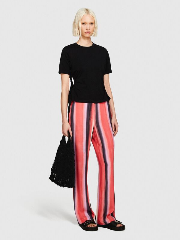 Streç Pamuklu Yanları Büzgülü Bisiklet Yaka T-Shirt Kadın Siyah T-Shirt - 324P3X23L105M