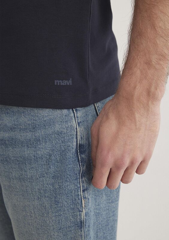 STRETCH V YAKA TİŞÖRT Erkek Koyu Mavi Basic T-Shirt - M061748