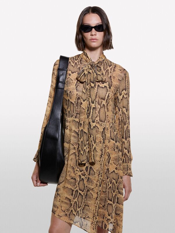 Tamamı Baskılı Bağlama Detaylı Etek Ucu Asimetrik Elbise Kadın Koyu Sarı Desenli Elbise - 324A4YBMLV065