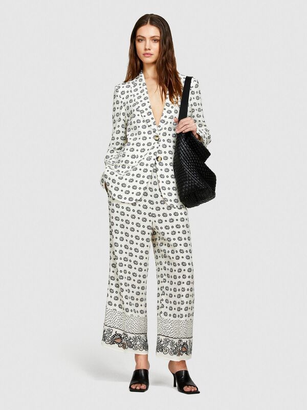 Sisley - Tamamı Desenli Çift Düğmeli Maskülen Kesim Blazer Ceket Kadın Pembe Ceket - 324P2VJDLW024