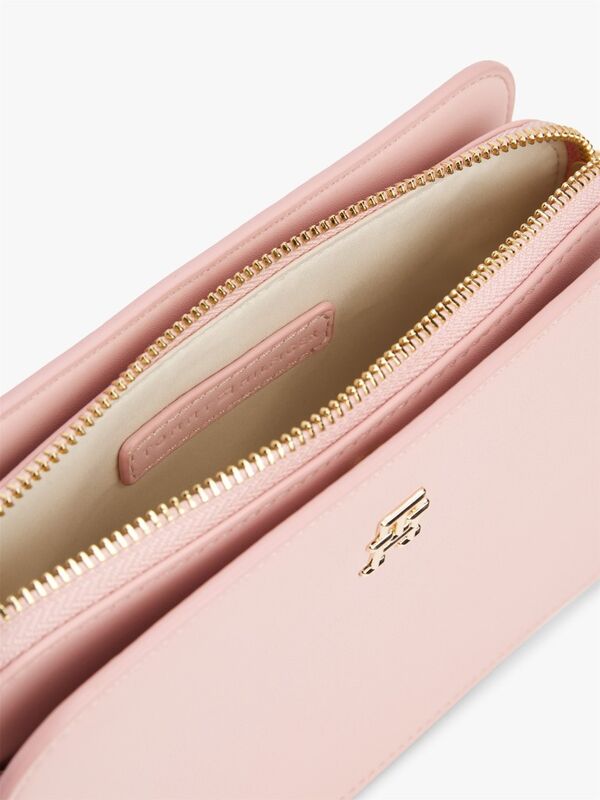 TH LOGOTAPE CAMERA BAG Kadın Pembe Çanta - AW0AW17229 TH LOGOTAPE CAMERA BAG Kadın Pembe Çanta - AW0AW17229