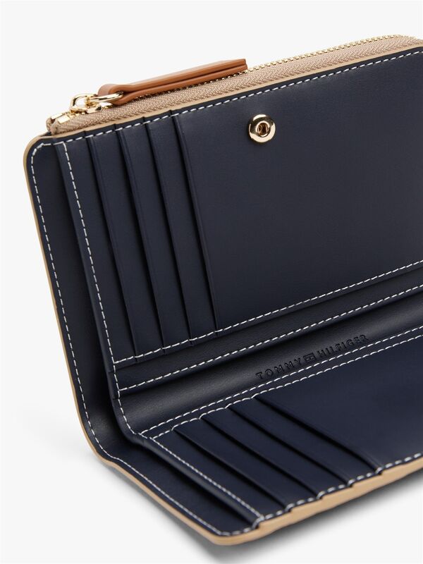 TH MONOPLAY LEATHER MED 7 WALLET Kadın Yeşil Cüzdan - AW0AW17417