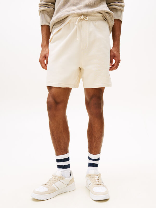 Tommy Hilfiger - TJM RLX NEW CLSSCS BEACH SHORT Erkek Bej Şort - DM0DM21781