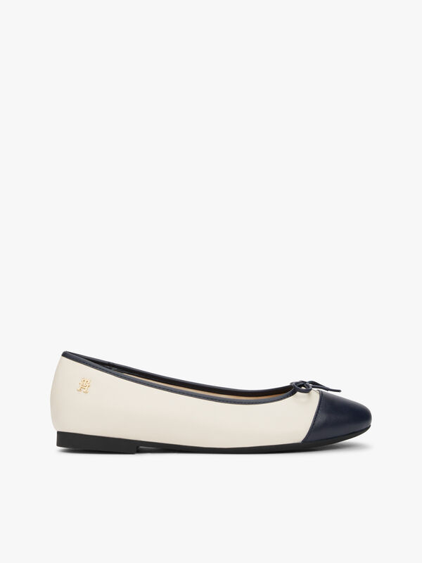 Tommy Hilfiger - TOE CAP LEATHER BALLERINA Kadın Bej Ayakkabı - FW0FW08759