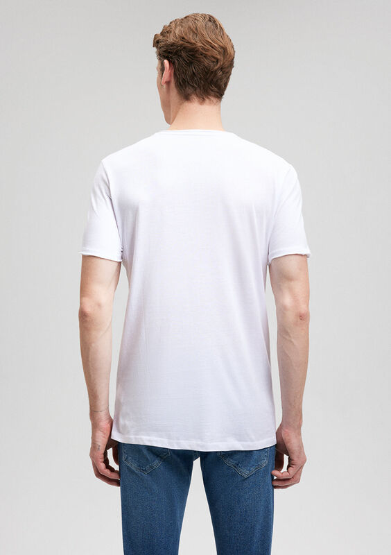 V YAKA TİŞÖRT Erkek Beyaz T-Shirt - M062773