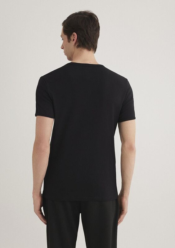 V YAKA TİŞÖRT Erkek Siyah Basic T-Shirt - M063748