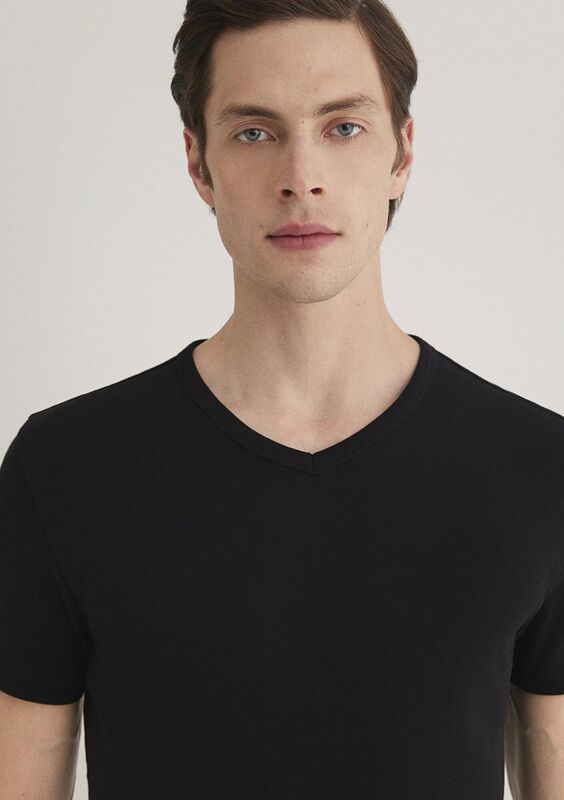 V YAKA TİŞÖRT Erkek Siyah Basic T-Shirt - M063748