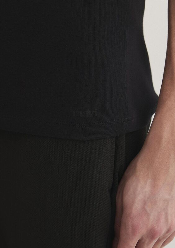 V YAKA TİŞÖRT Erkek Siyah Basic T-Shirt - M063748