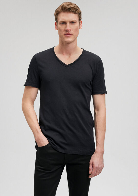 V YAKA TİŞÖRT Erkek Siyah T-Shirt - M062773