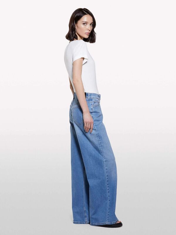 Viskoz Karışımlı Bisiklet Yaka Regular Fit T-Shirt Kadın Beyaz T-Shirt - 325P3Z12L107O