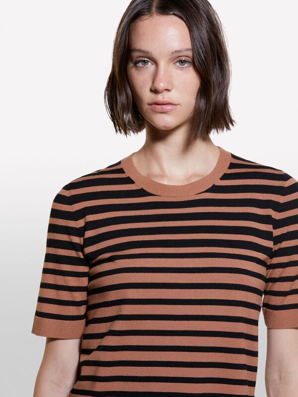 Viskoz Karışımlı Çizgili Bisiklet Yaka Kısa Kollu Kazak Kadın Bej Mix Kazak - 324A17Q3M1052