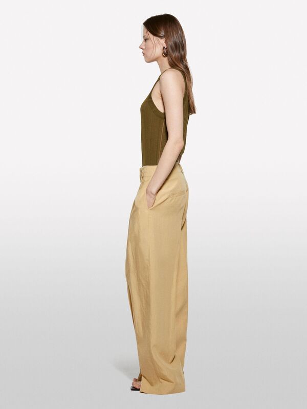 Viskoz Karışımlı Halter Yaka Slim Fit Atlet Kadın Haki Atlet - 325P31WELH00X