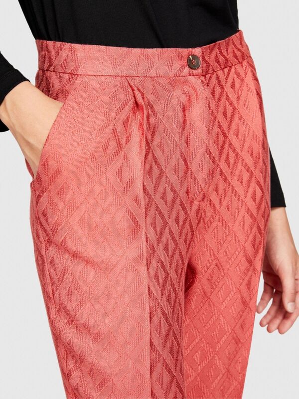 Viskoz Karışımlı Havuç Kesim Jakarlı Pantolon Kadın Mor Pantolon - 323A47R8LF03Q