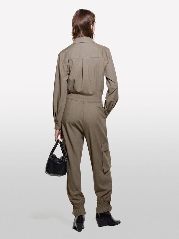 Viskoz Karışımlı Kapaklı Cep Detaylı Sivri Yaka Uzun Tulum Kadın Bej Tulum - 324A43J0LT00L