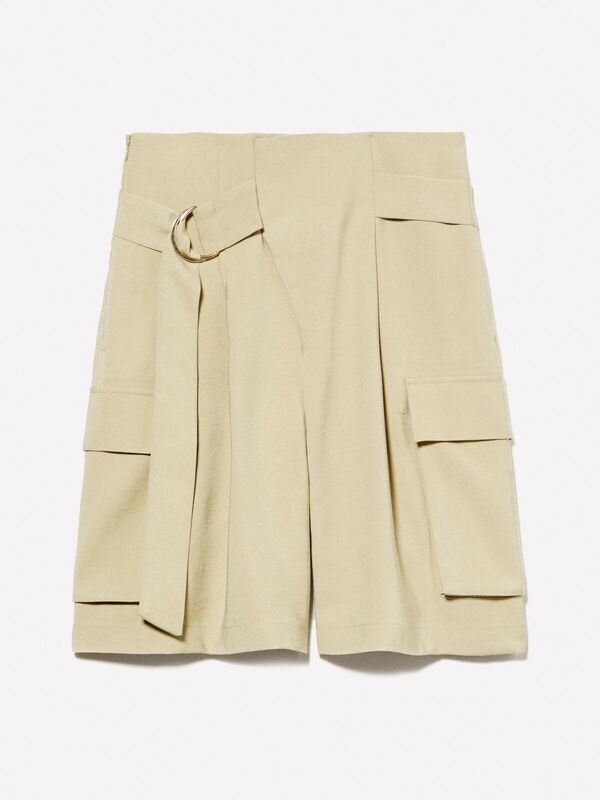 Viskoz Karışımlı Kemerli Comfort Fit Bermuda Şort Kadın Kum Rengi Şort - 325P4G48L901I