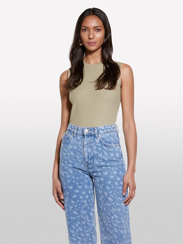 Sisley - Viskoz Karışımlı Kolsuz Slim Fit Triko Bluz Kadın Kum Rengi Bluz - 325P17Q3M105S